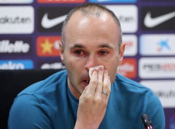 La despedida de Andrés Iniesta en imágenes