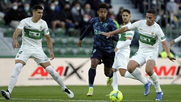 05/12/21 PARTIDO PRIMERA DIVISION 
 ELCHE - CADIZ 
 DIEGO GONZALEZ  LOZANO  MARCONE 