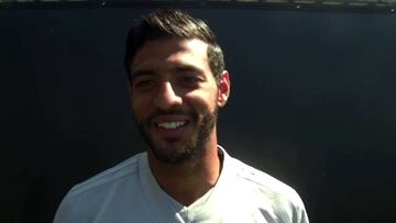 El delantero mexicano reveló en entrevista con AS USA que planea hablar con Jona para ponerle un poco de sabor al duelo angelino en dos semanas.