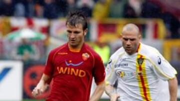 <b>VERSÁTIL. </b>Motta controla un balón ante un rival del Empoli.