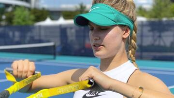 Bouchard ha roto con su entrenador, Michael Joyce.