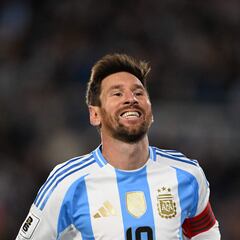 ¿Quiénes portan el número 10 en estas selecciones top del mundo?