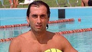 Estiarte, considerado el mejor waterpolista de la historia de este deporte, es desde los pasados juegos Olímpicos de Sydney miembro del Comité Olímpico Internacional