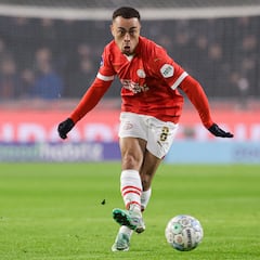 Sergiño Dest está prácticamente fuera de la Copa América