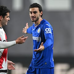 Iglesias queda libre y el Sevilla le incluye en su lista de deseos