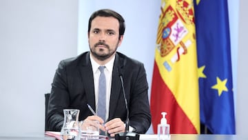 El ministro de Consumo, Alberto Garz&oacute;n, interviene en la comparecencia tras el Consejo de Ministros celebrado en Moncloa, a 31 de mayo de 2022, en Madrid (Espa&ntilde;a).   El Gobierno ha aprobado hoy el PERTE de la Econom&iacute;a Social y de los 