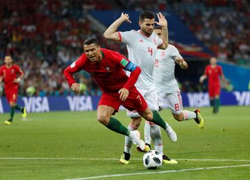 Jugada del penalti de Nacho Fernández a Cristiano Ronaldo.