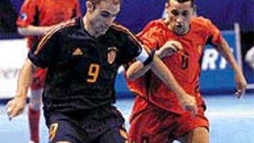 <b>EN BLANCO.</b> La Selección echó de menos los goles de Javi Sánchez.