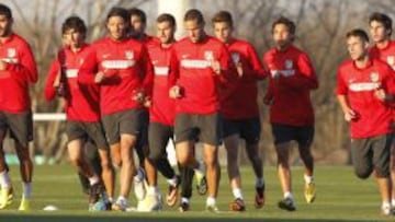 Los jugadores colchoneros se entrenaron ayer por primera vez en el complejo deportivo de Ezeiza, donde habitualmente lo hace la selección argentina.