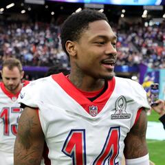 Reporte: Stefon Diggs firma extensión de cuatro campañas con los Bills