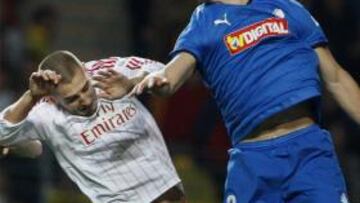 El Hoff es líder en solitario.