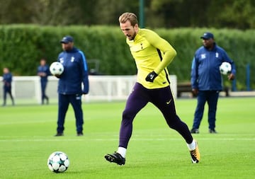 Harry Kane of Tottenham Hotspur trains during a Tottenham Hotspur training session ahead of their UEFA Champions League