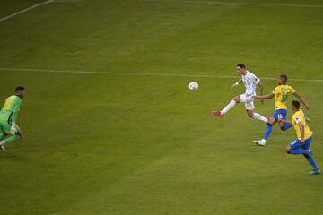 1-0. ?ngel Di Mara marca el primer gol.