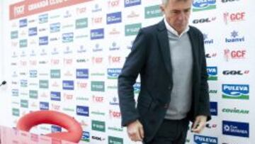 El entrenador del Granada CF, Lucas Alcaraz.