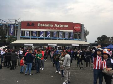 La entrada ya esta abierta en el Azteca.