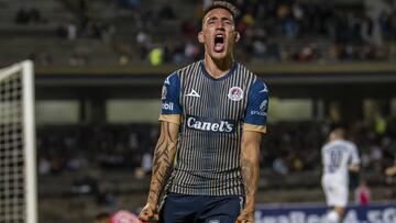 Falta de minutos de Ricardo Centurión, una de las razones de la salida de Alfonso Sosa