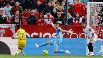 08/02/26 PARTIDO PRIMERA DIVISION
SEVILLA - GIRONA
OCASION LEMAR PARADA DE ODISSEAS VLACHODIMOS