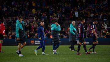 Imagen de los jugadores del Barça al final del partido.