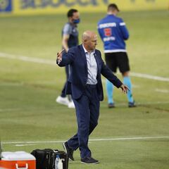 Mel: "Hemos cometido errores de bulto"