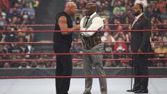 Goldberg, Bobby Lashley y MVP, en Raw.