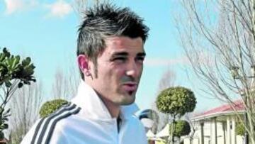 <b>EN TENSIÓN. </b>En Suráfrica, Villa se refugia en sus compañeros, la música y el móvil.