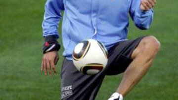 <b>COTIZADO. </b>Forlán está rindiendo a un buen nivel en el Mundial.