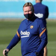 "Como es el niño que marcó el gol del 92, pues igual hay que renovarle..."