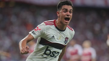 El delantero de 17 años ya suma tres goles en el Brasileirao y se ha convertido en una pieza importante para el tramo más importante de la campaña.