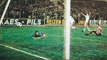 Reina encaja un gol en el Brujas-Atl&eacute;tico de la Copa de Europa de 1978