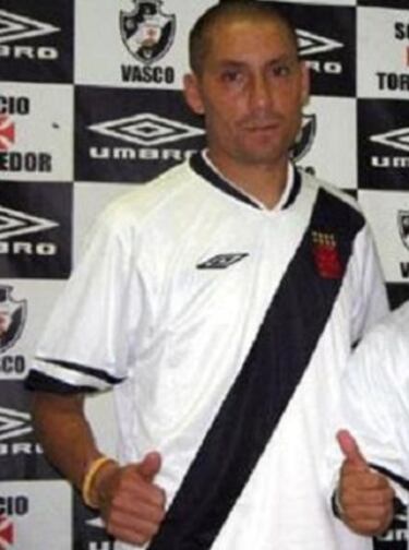 El olvidado chileno de Vasco: “La hinchada es pesada, pero Medel se la ganará con su personalidad”