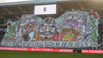 12/10/25 PARTIDO SEGUNDA DIVISION
BURGOS - REAL VALLADOLID
SEGUIDORES TIFO MOSAICO