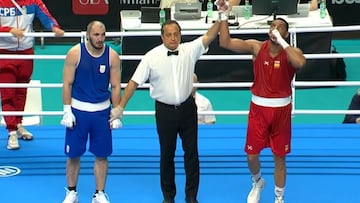 Enmanuel Reyes Pla y Sadam Magomedov en cuartos de final del preolímpico de Busto Arsizio.