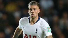 Tottenham to trigger one-year Alderweireld extension