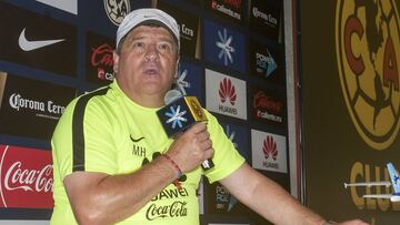 El estratega de los azulcremas reconoció que a pesar de que el jugador colombiano quiere llegar a Coapa, aún no hay nada definido para que se convierta en refuerzo.
