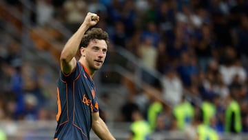 Soccer Football - Serie A - Inter Milan v Sassuolo - San Siro, Milan, Italy - September 21, 2025 Inter Milan's Carlos Augusto celebrates their second goal after Sassuolo's Tarik Muharemovic scores and own goal REUTERS/Alessandro Garofalo