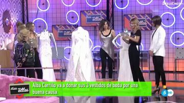 Alba Carrillo don&oacute; en &#039;Hable con ellas&#039; los tres vestidos de novia que luci&oacute; el d&iacute;a de su boda con Feliciano L&oacute;pez a una asociaci&oacute;n contra la violencia de g&eacute;nero.