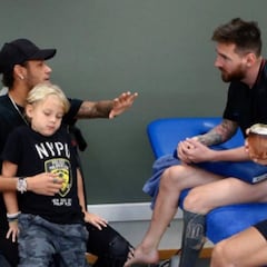 Neymar estuvo presente en el entrenamiento del Barcelona