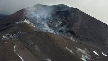 La Palma volcano, live updates today: eruption, tsunami warning and latest news | Canary Islands