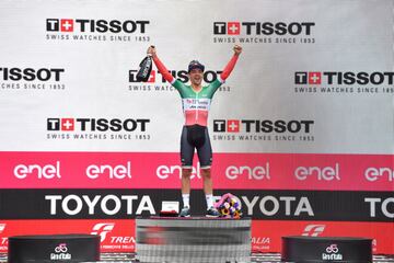 Matteo Sobrero, ganador de la última etapa del Giro. 