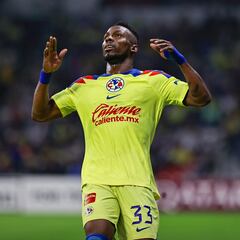 Julián Quiñones podría salir del América