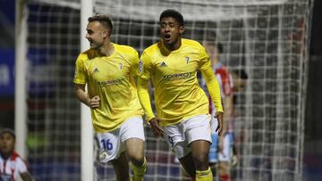 El Choco Lozano celebra el gol del 0-1.