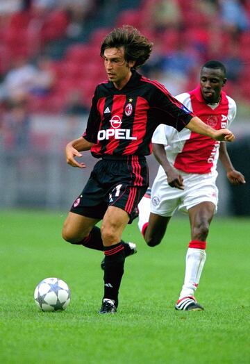 En 2001 el Inter le dejó salir al otro club de la ciudad, el AC Milan donde desarrolló su mejor fútbol