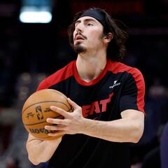 Miami Heat avanza a playoffs sin necesidad de Jaime Jáquez Jr.