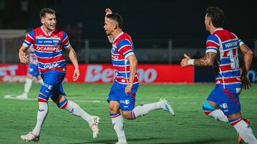 La duda en Fortaleza que miran con atención en Colo Colo: día clave