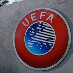 La Comisión de Disciplina de la UEFA multa a PSG, Manchester United y Estrella Roja