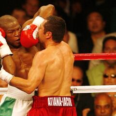 De la Hoya reta a Mayweather: El que pierda donará más dinero