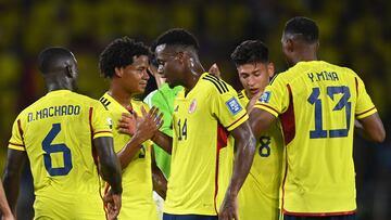 Jugadores de la Selección Colombia en un partido de Eliminatorias.