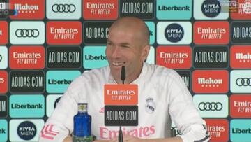 La cara de Zidane cuando le cuentan el "Tranquilos" de Florentino al hablar de Mbappé