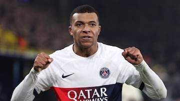 Dortmund (Germany), 13/12/2023.- PSG'Äôs Kylian Mbappe celebrates a goal that was later disallowed during the UEFA Champions League group stage soccer match between Borussia Dortmund and Paris Saint-Germain, in Dortmund, Germany, 13 December 2023. (Liga de Campeones, Alemania, Rusia) EFE/EPA/CHRISTOPHER NEUNDORF