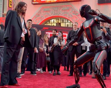 El robot más avanzado de Elon Musk desafía a Jared Leto por ‘Tron: Ares’